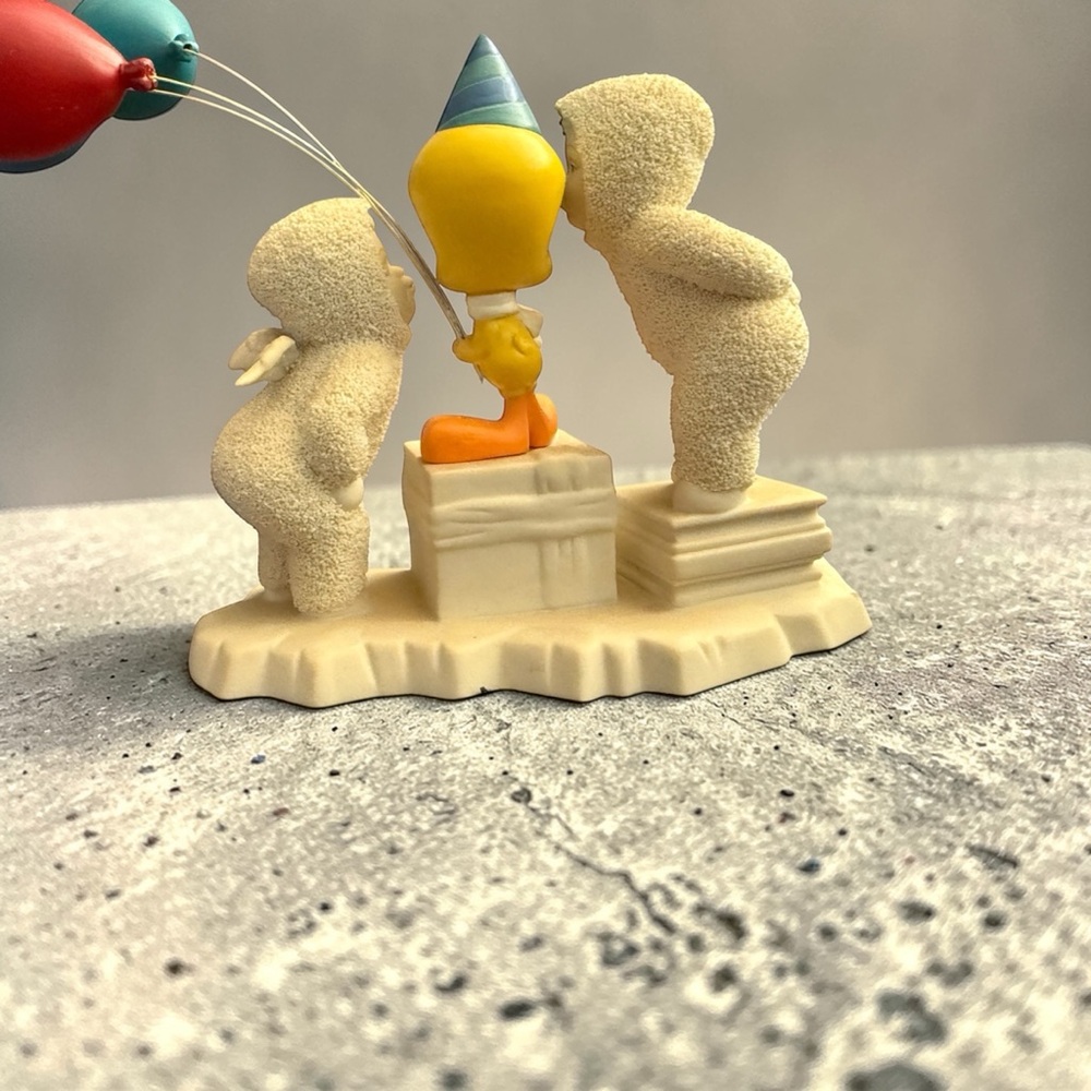 Warner Bros. Cream Ceramic Figurine Base with Imprinted Marks